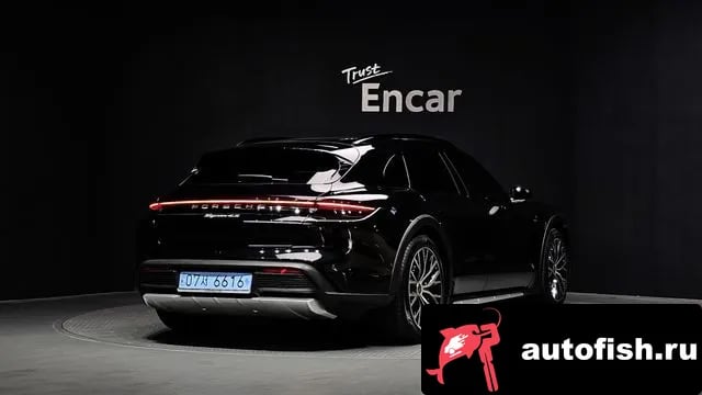 Porsche Taycan Taikan 2023 года - вид 2