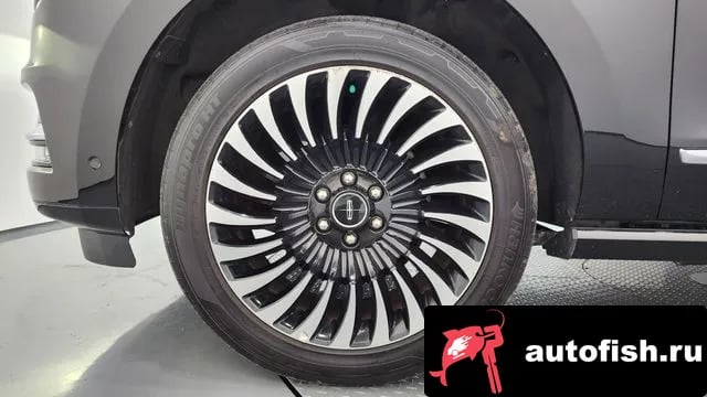 Lincoln Navigator Navigator 4th generation 2020 года - вид 5