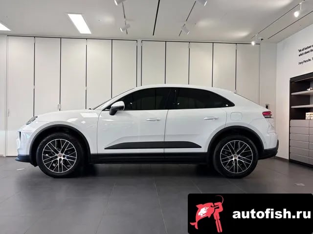 Porsche Macan Makan EV 2025 года - вид 6