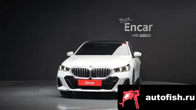 BMW 5-Series 5 Series (G60) 2023 года - вид 3