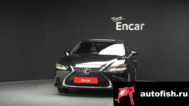 Lexus ES ES300h 7th generation 2023 года - вид 3