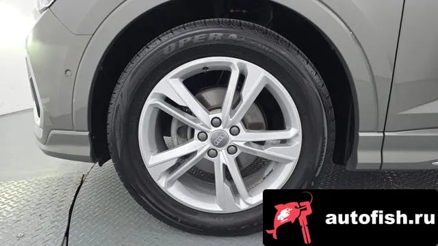 Audi Q3 Q3 (F3) 2020 года - вид 5