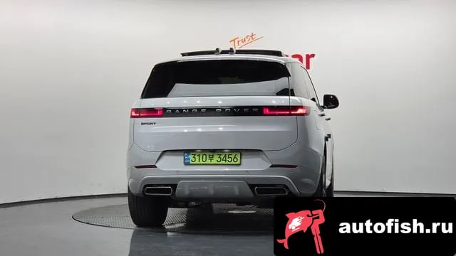 Land Rover Range Rover Sport Range Rover Sport 3rd Generation 2024 года - похожие автомобили