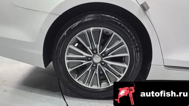 Hyundai Grandeur Granger IG Hybrid 2019 года - похожие автомобили
