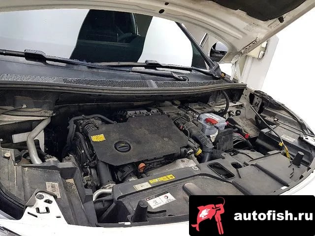 Peugeot 3008 3008 second generation 2019 года - вид 6