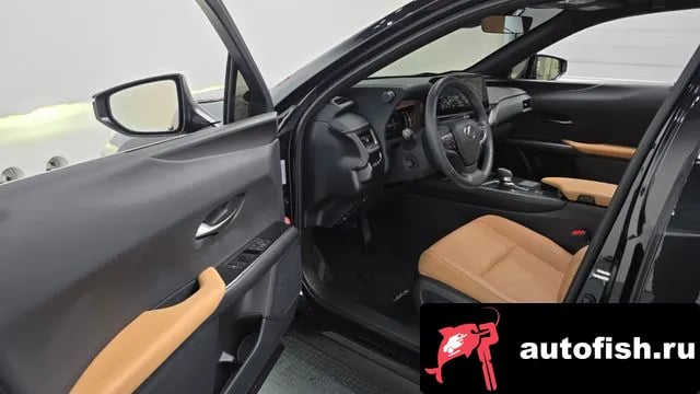 Lexus UX UX300h 2024 года - похожие автомобили