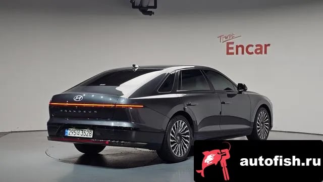Hyundai Grandeur Granger Hybrid (GN7) 2023 года - автомобиль из Южной Кореи
