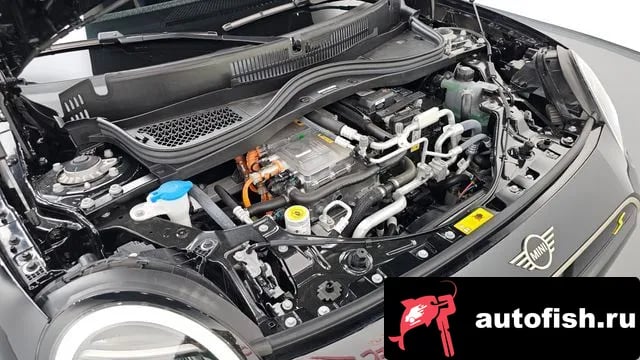 Mini Cooper Cooper Electric 4th Generation 2024 года - вид 6