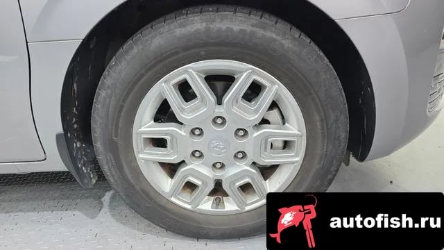 Hyundai Staria Staria 2023 года - похожие автомобили