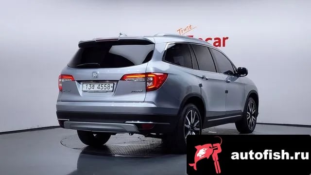 Honda Pilot Pilot 3rd generation 2019 года - вид 2