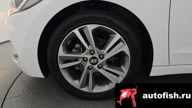 Hyundai AVANTE Avante AD 2018 года - вид 5