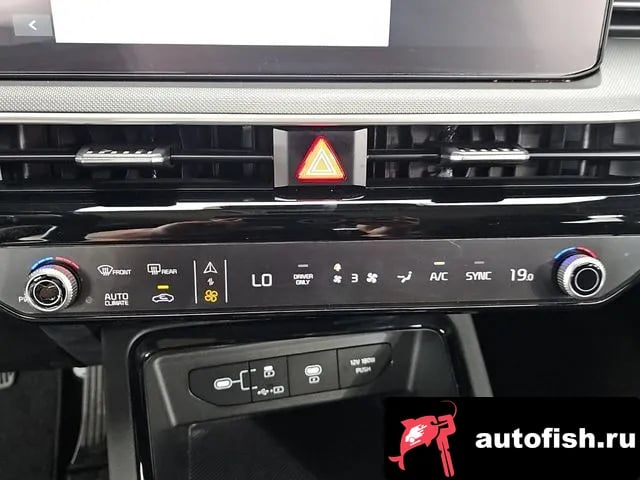 Kia K5 The New K5 Hybrid 3rd generation 2024 года - похожие автомобили