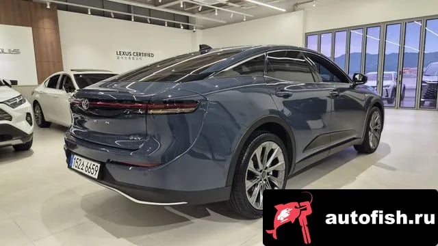 Toyota Crown Crown Crossover 2025 года - вид 2