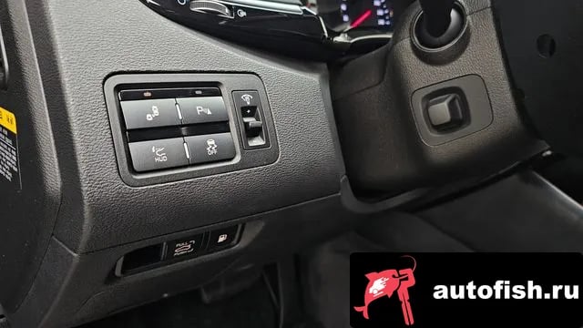Kia K9 The New K9 2018 года - похожие автомобили