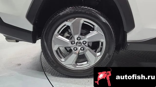 Toyota RAV4 RAV4 5th Generation 2021 года - вид 5