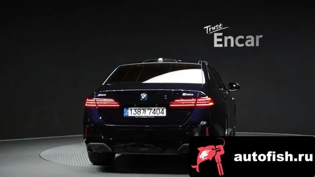 BMW 5-Series 5 Series (G60) 2025 года - вид 4