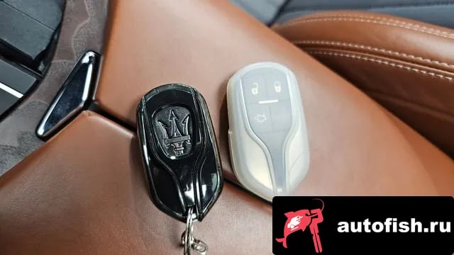 Maserati Levante Lebante 2018 года - похожие автомобили