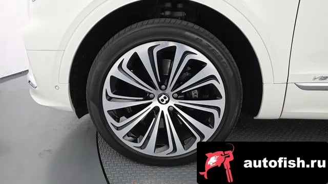 Bentley Bentayga Benteiga 2022 года - похожие автомобили