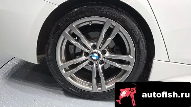 BMW 3-Series 3 Series (F30) 2018 года - вид 5