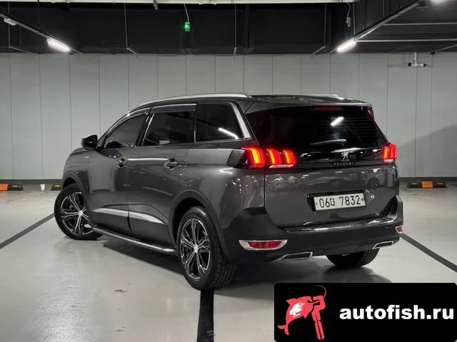 Peugeot 5008 5008 second generation 2018 года - вид 2