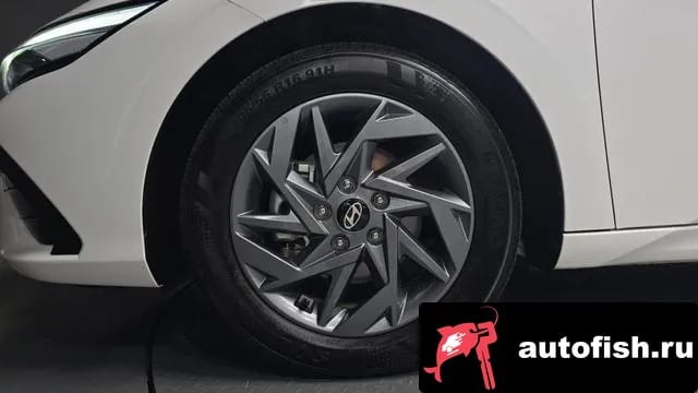 Hyundai AVANTE The New Avante Hybrid (CN7) 2025 года - вид 4