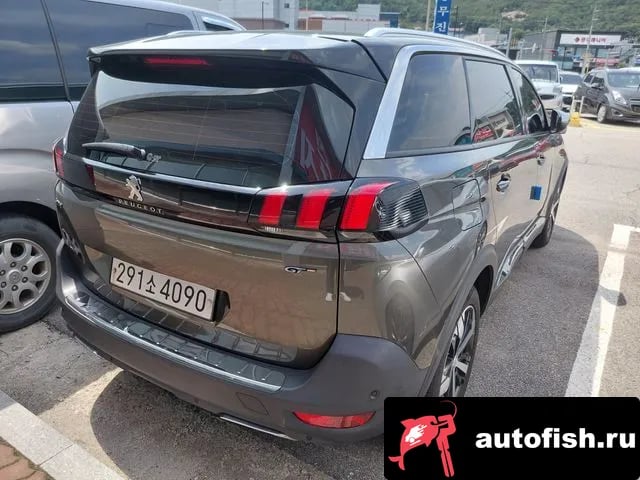 Peugeot 5008 5008 second generation 2019 года - вид 2