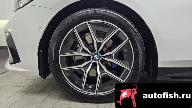 BMW 5-Series 5 Series (G60) 2024 года - вид 5