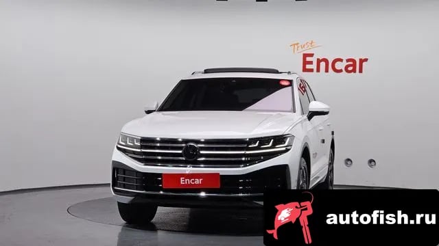 Volkswagen Touareg Tuareg 3rd generation 2025 года - похожие автомобили
