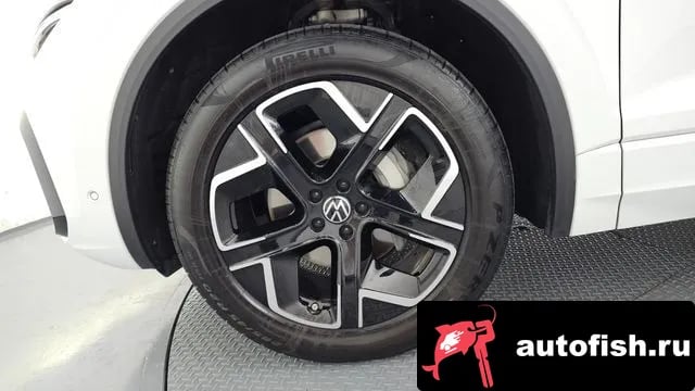 Volkswagen Touareg Tuareg 3rd generation 2025 года - вид 5