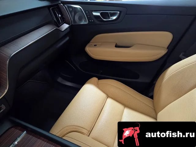 Volvo XC60 XC60 second Generation 2025 года - похожие автомобили