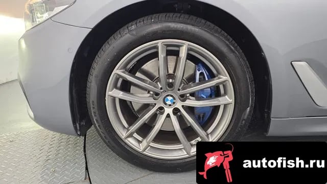 BMW 5-Series 5 Series (G30) 2018 года - вид 5
