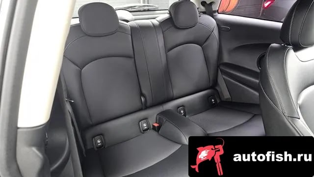 Mini Cooper Cooper 2018 года - похожие автомобили