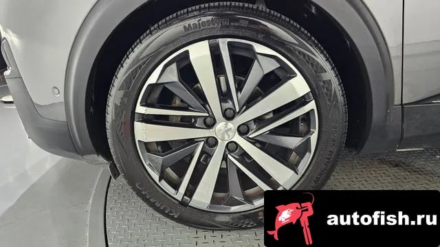 Peugeot 5008 5008 second generation 2018 года - вид 5