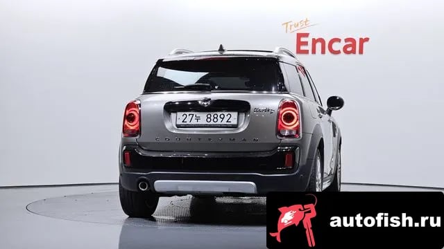 Mini Countryman Cooper D Country Man 2019 года - вид 4