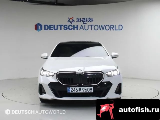 BMW 5-Series 5 Series (G60) 2025 года - вид 3