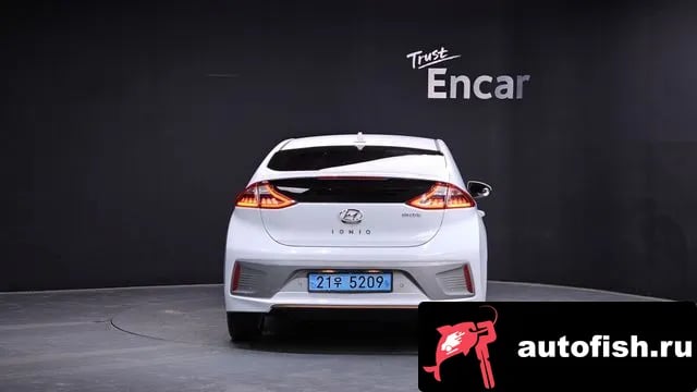 Hyundai Ioniq Ionic Electric 2019 года - вид 3