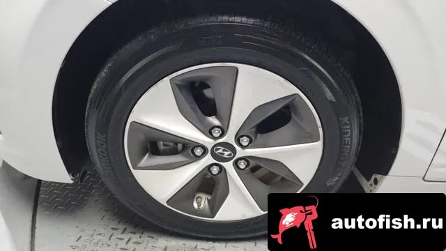 Hyundai Ioniq Ionic Electric 2019 года - вид 4