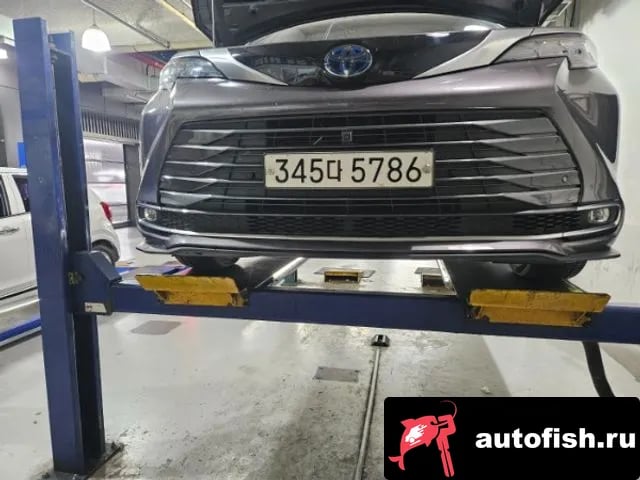 Toyota Sienna Siena 4th Generation 2022 года - автомобиль из Южной Кореи