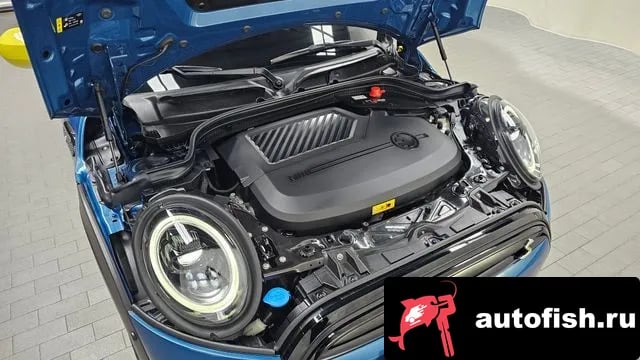 Mini Cooper Cooper Electric 2023 года - вид 6