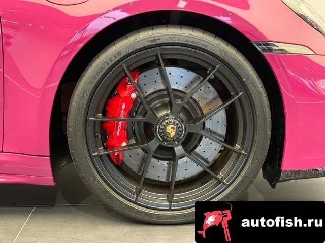 Porsche 911 911 (992) 2025 года - вид 6