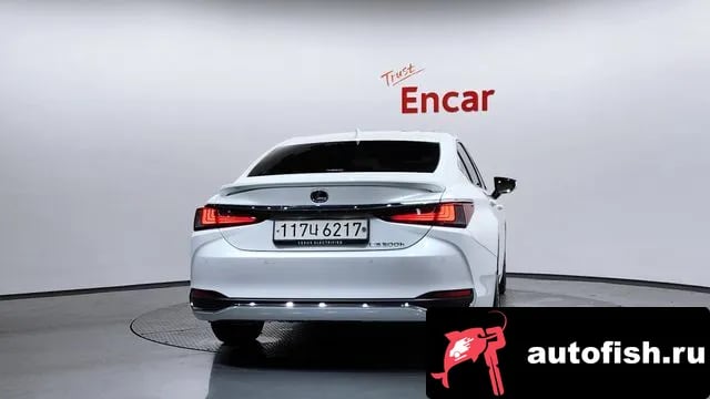 Lexus ES ES300h 7th generation 2024 года - вид 4