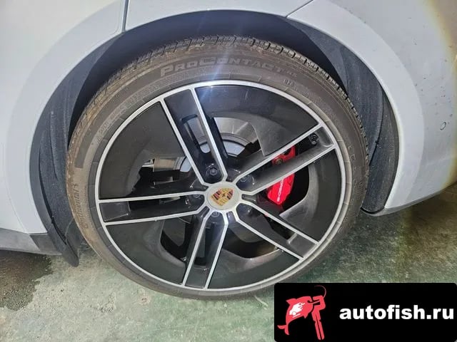 Porsche Taycan Taikan 2025 года - вид 5