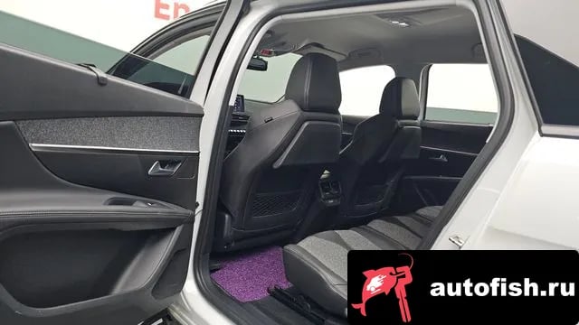 Peugeot 5008 5008 second generation 2018 года - похожие автомобили