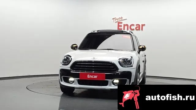 Mini Countryman Cooper D Country Man 2018 года - вид 2