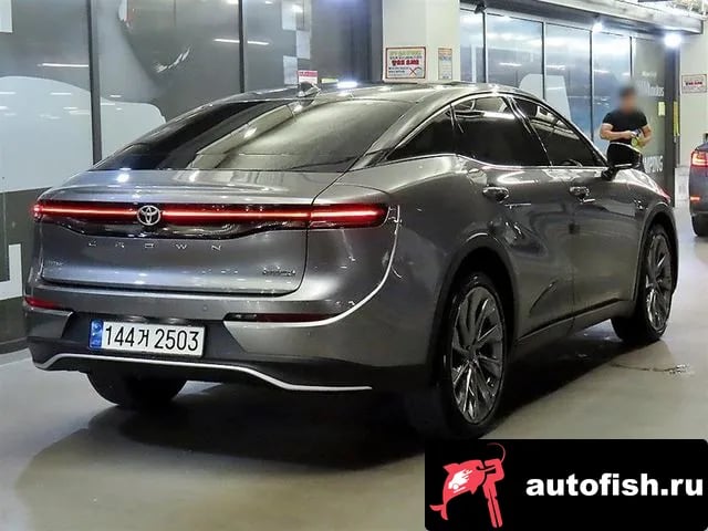 Toyota Crown Crown Crossover 2023 года - вид 4