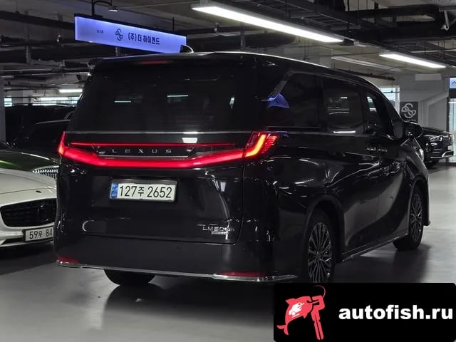 Lexus LM LM Second Generation 2025 года - вид 2