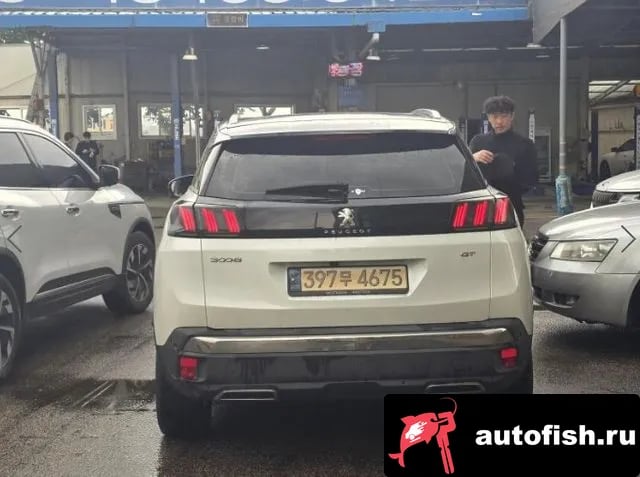 Peugeot 3008 3008 second generation 2021 года - вид 4