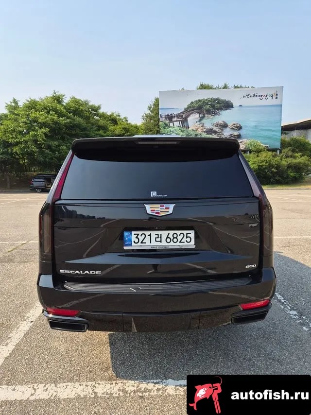 Cadillac Escalade Escalade 5th Generation 2022 года - вид 2