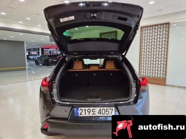 Lexus UX UX250h 2024 года - вид 5