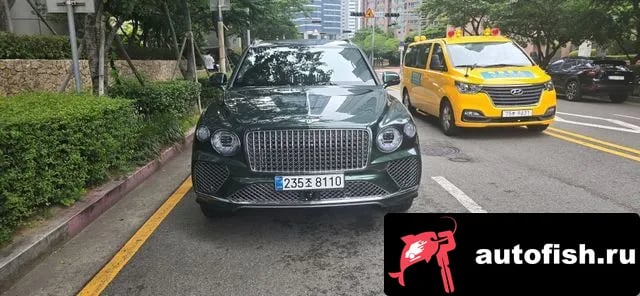 Bentley Bentayga Benteiga 2025 года - похожие автомобили